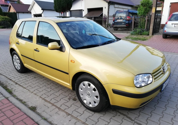 Volkswagen Golf cena 5900 przebieg: 137000, rok produkcji 1999 z Dębno małe 232